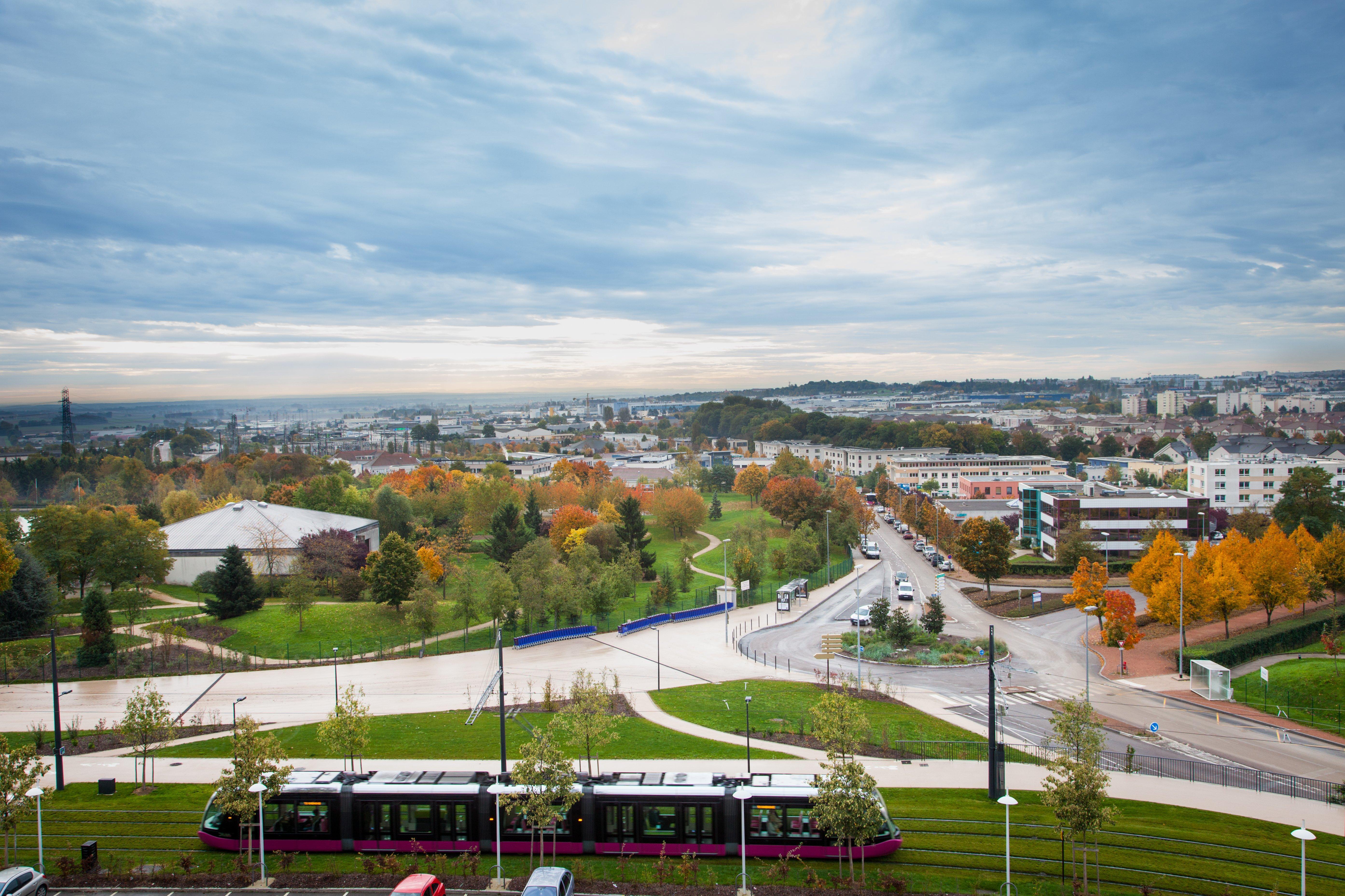 Holiday Inn Dijon Toison D'Or, An Ihg Hotel Bagian luar foto