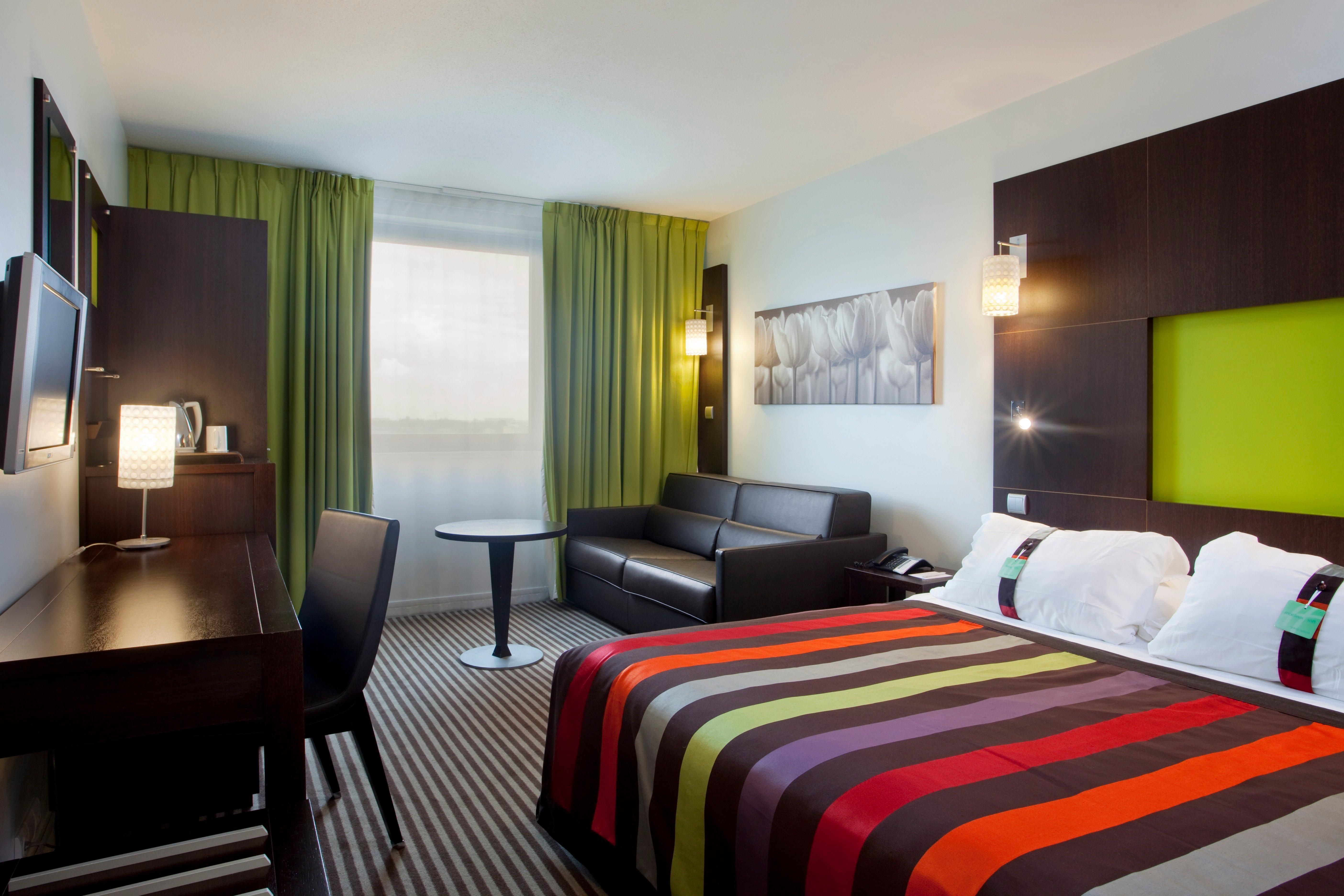 Holiday Inn Dijon Toison D'Or, An Ihg Hotel Bagian luar foto